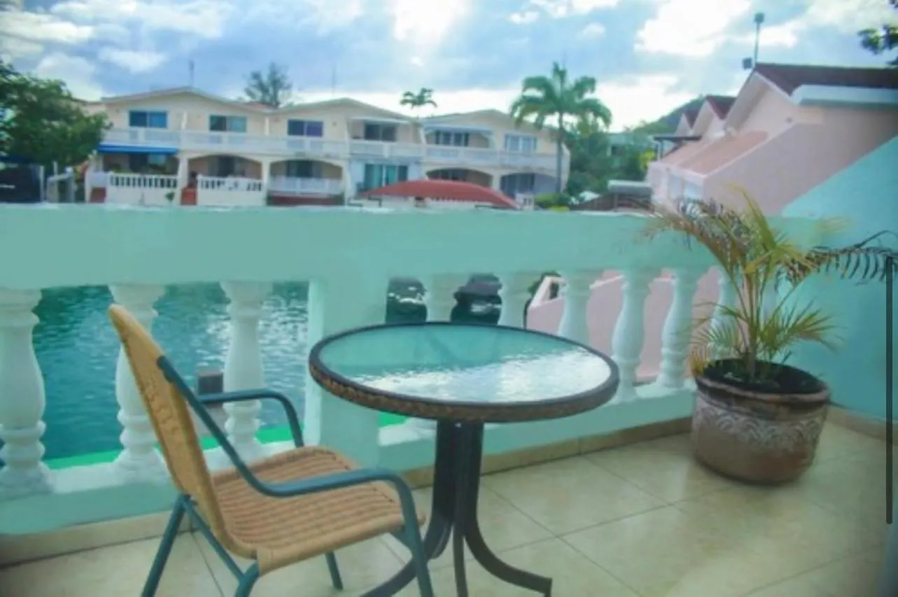 Villa Marietta Jolly Harbour 0*,